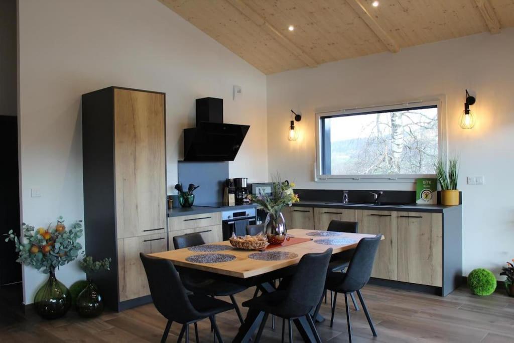 Gite Chalet, Au Doubs Logis Pierrefontaine-les-Varans Екстериор снимка
